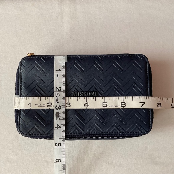 Missoni For Delta Exclusive Travel Toiletry Cosmetic Dark Navy Wave Zip Case NEW - Picture 5 of 11